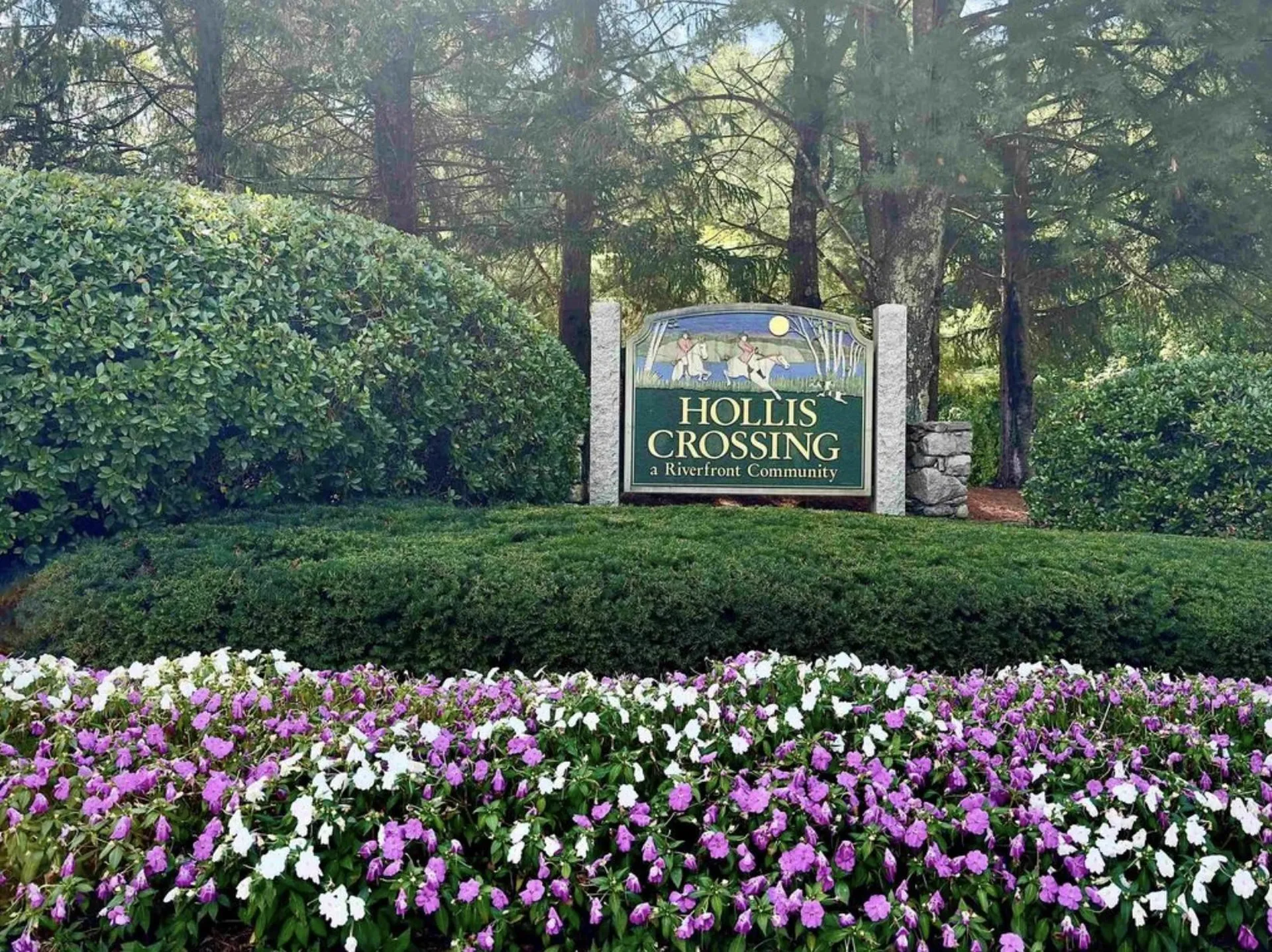 11 Bartemus Trail Nashua NH 03063