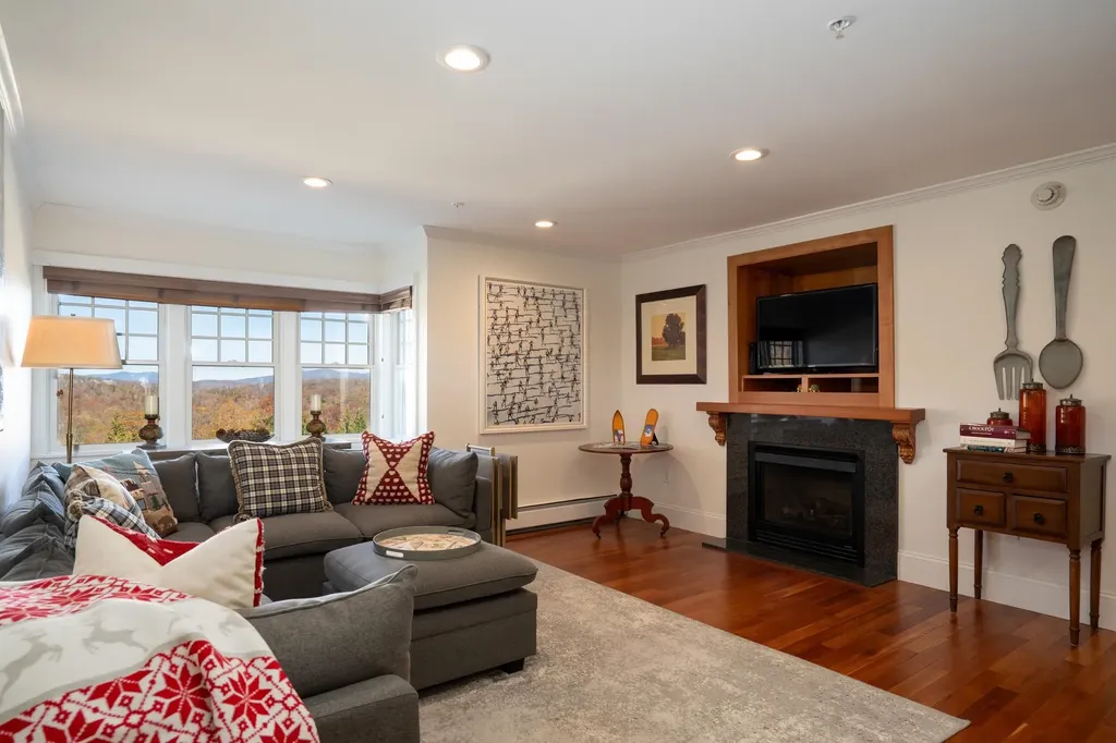 19 Village Lodge Road Stratton VT 05155