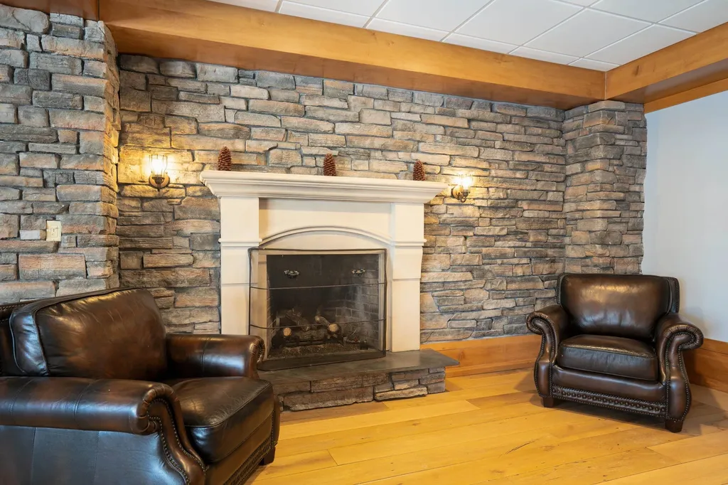 19 Village Lodge Road Stratton VT 05155