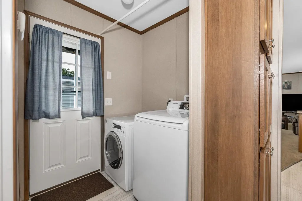 69 Caddy Drive Salem NH 03079