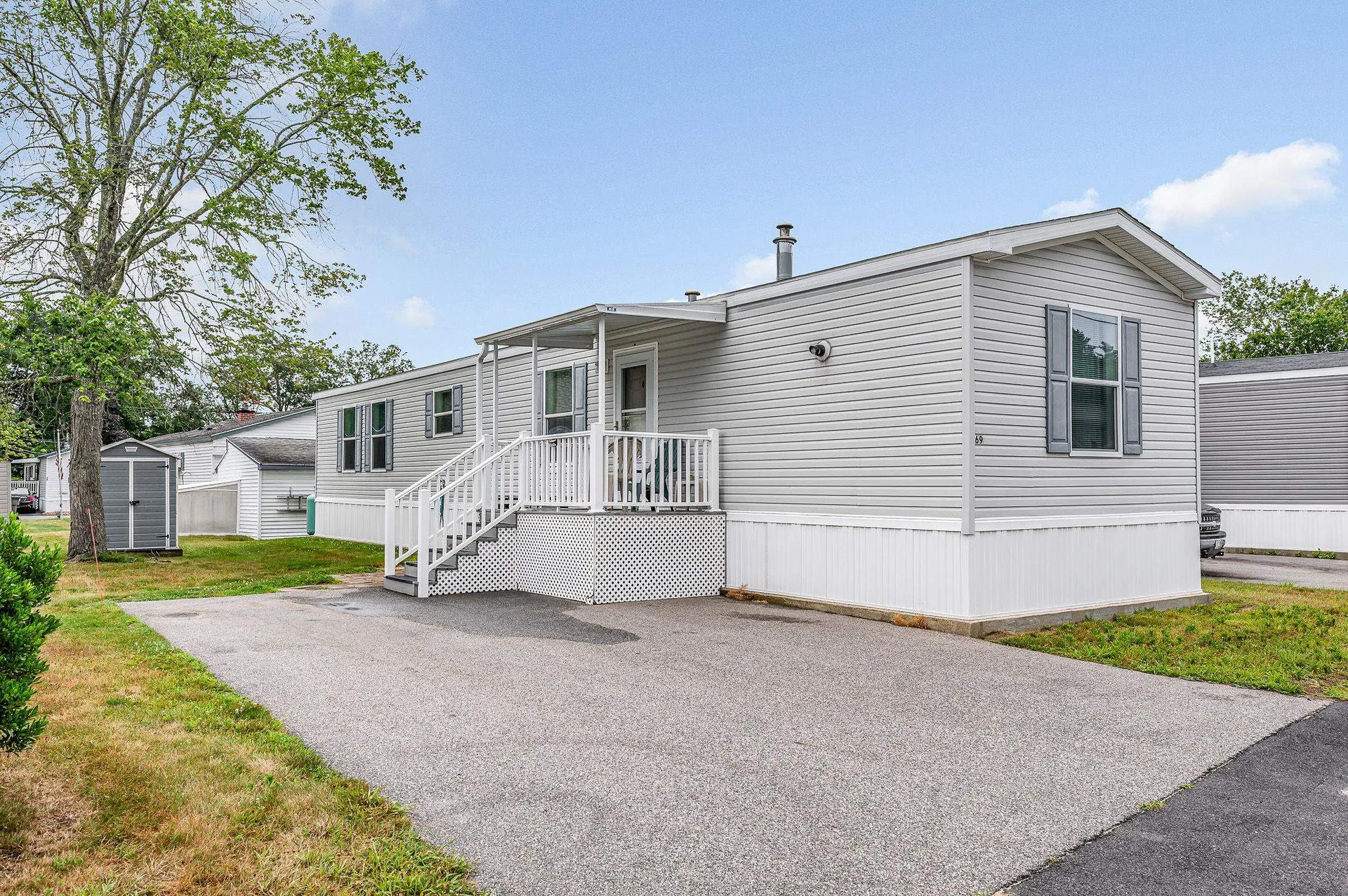 69 Caddy Drive Salem NH 03079