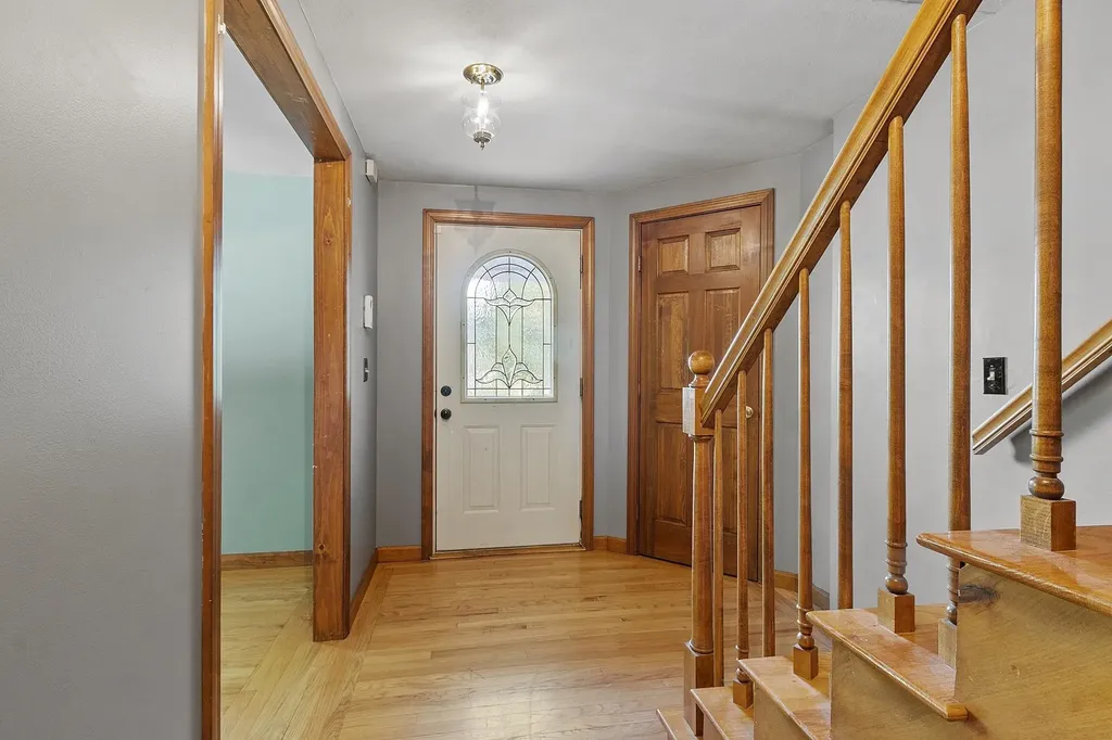 96 North Road North Hampton NH 03862