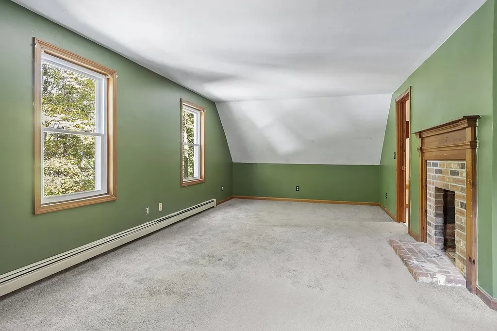 96 North Road North Hampton NH 03862