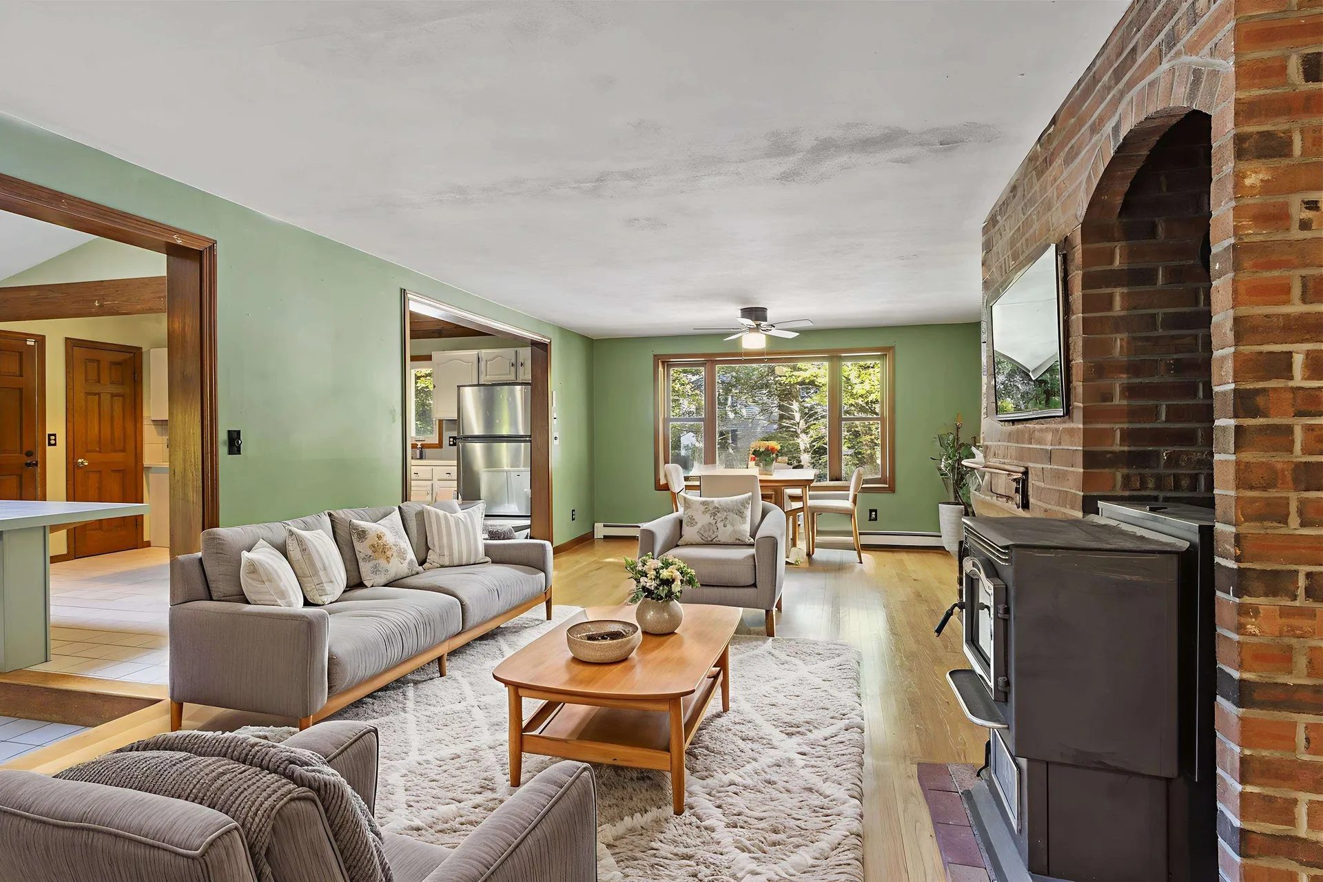 96 North Road North Hampton NH 03862