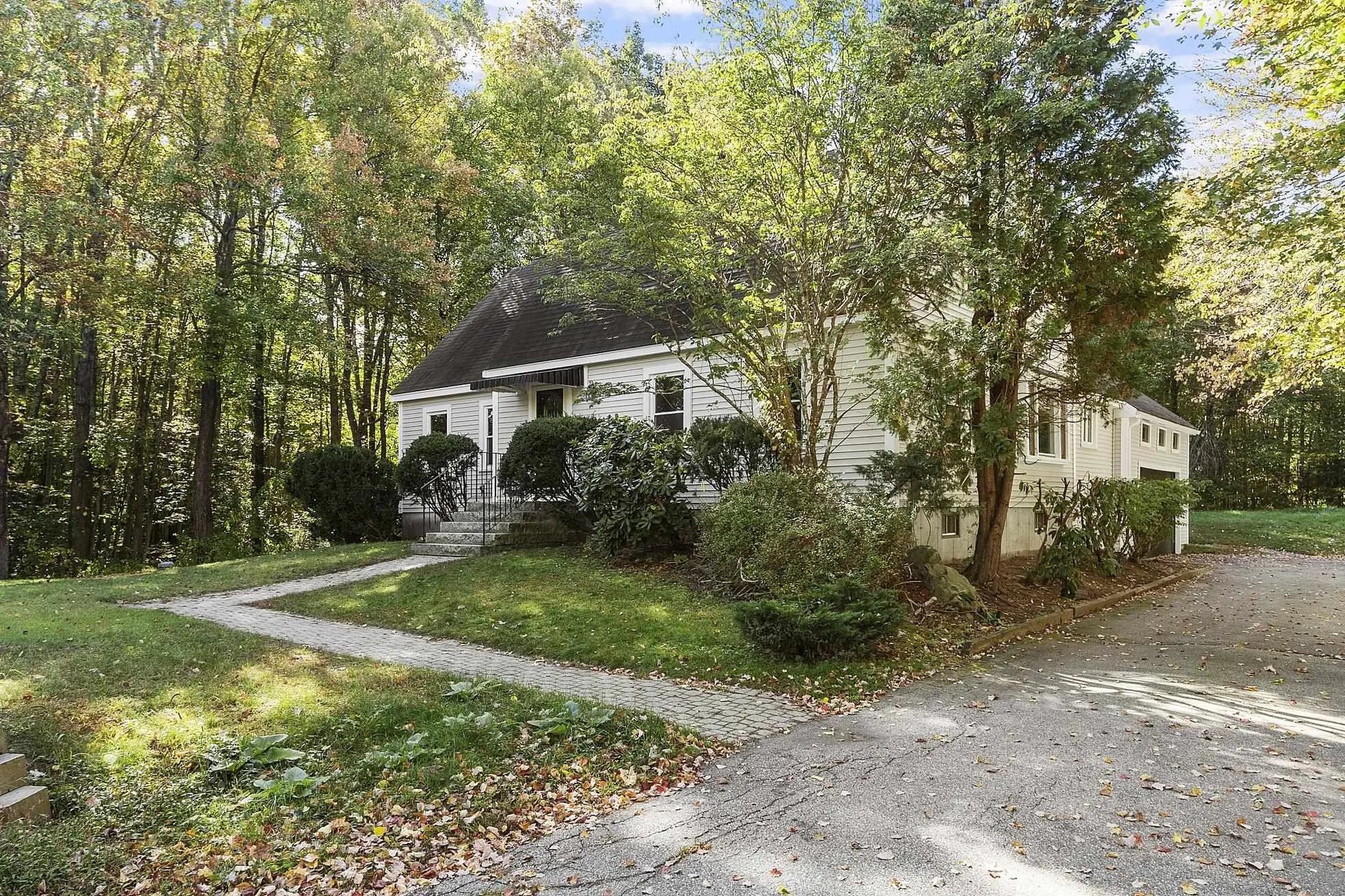 96 North Road North Hampton NH 03862