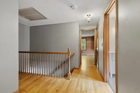 96 North Road North Hampton NH 03862