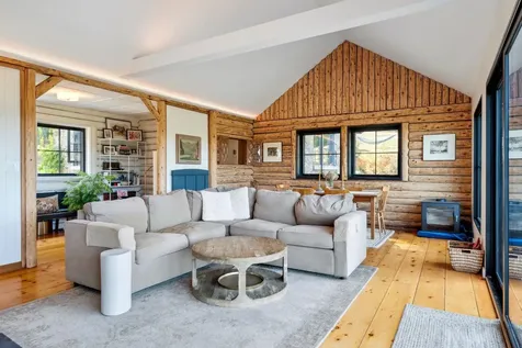 2769 Cloudland Road Pomfret VT 05067