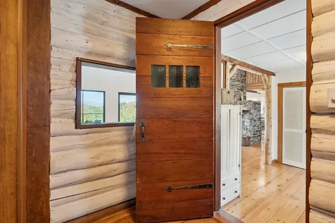 2769 Cloudland Road Pomfret VT 05067