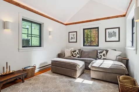 2769 Cloudland Road Pomfret VT 05067