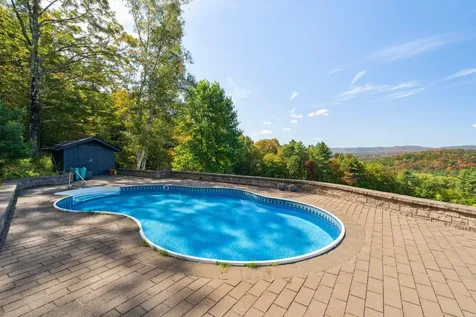 2769 Cloudland Road Pomfret VT 05067