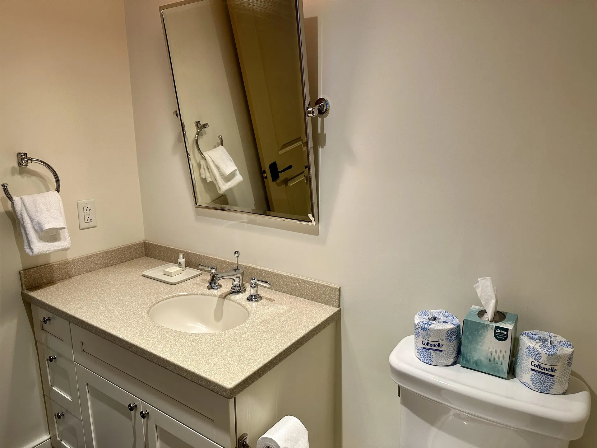 102 Forest Drive Warren VT 05674