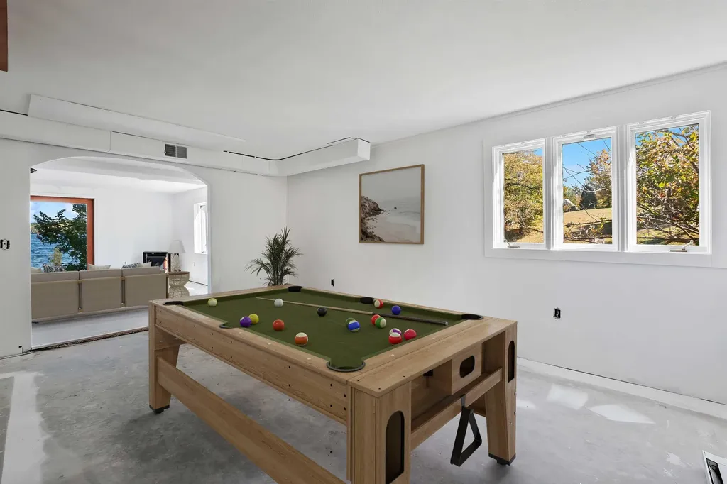 81 Lakewood Manor Road Newbury NH 03255