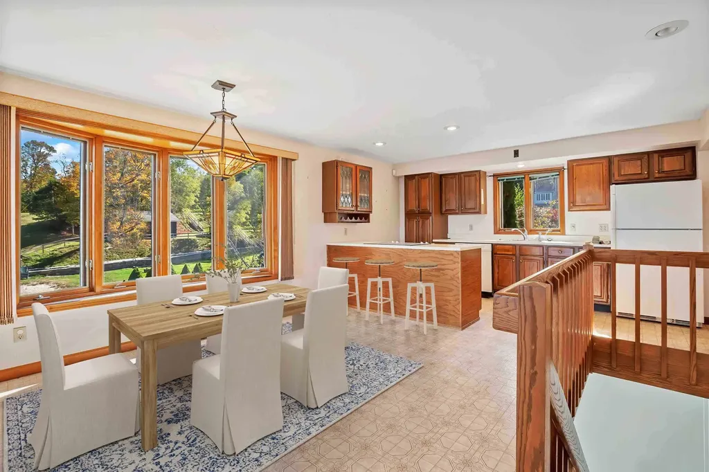 81 Lakewood Manor Road Newbury NH 03255