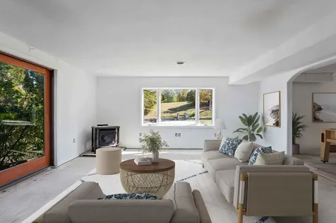 81 Lakewood Manor Road Newbury NH 03255