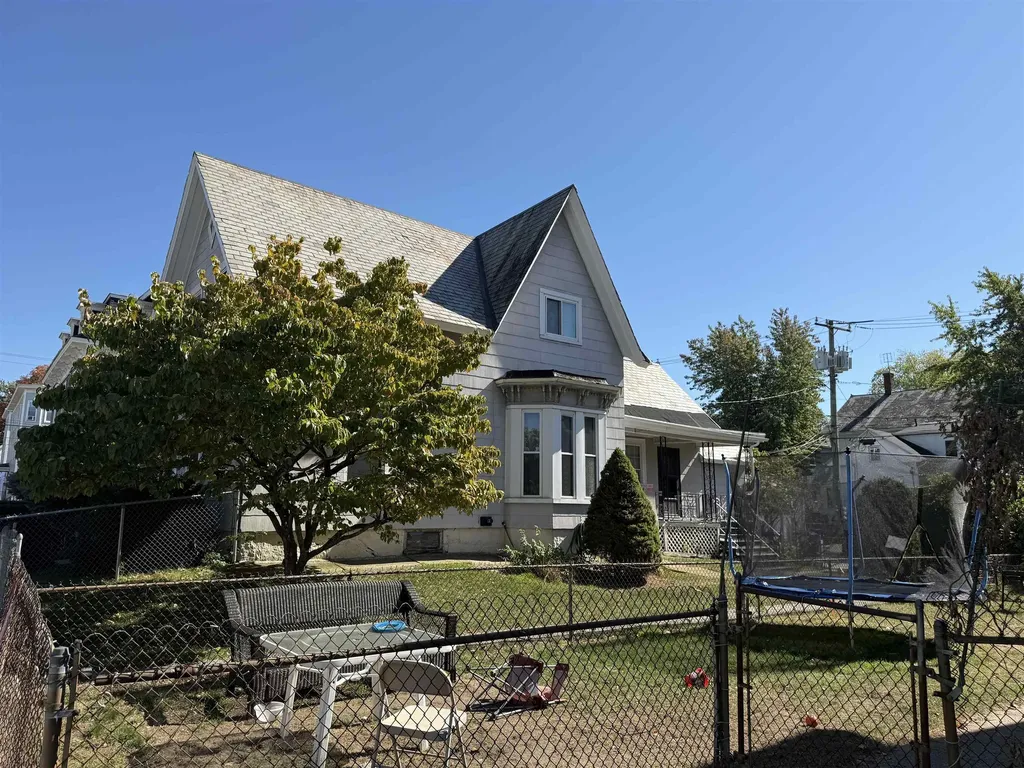 61 Prospect Street Manchester NH 03104