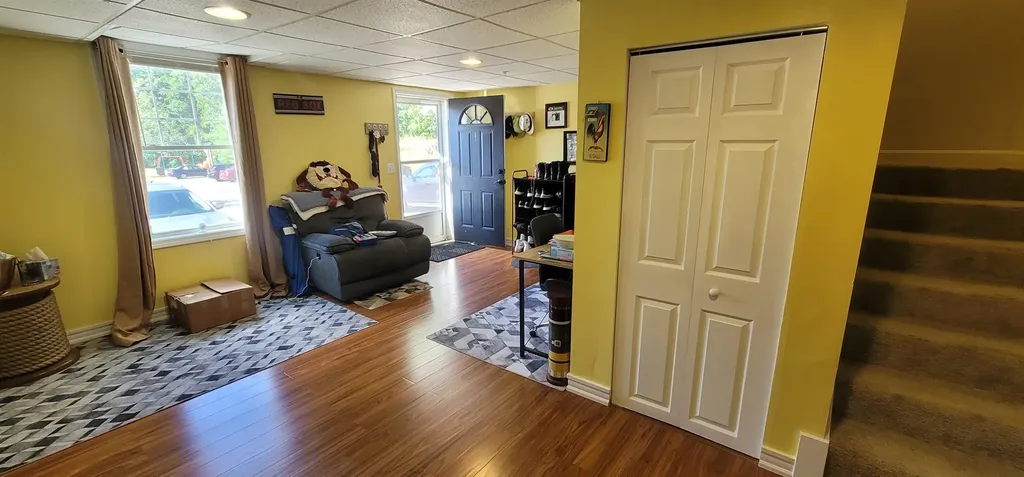 90 Karatzas Avenue Manchester NH 03104