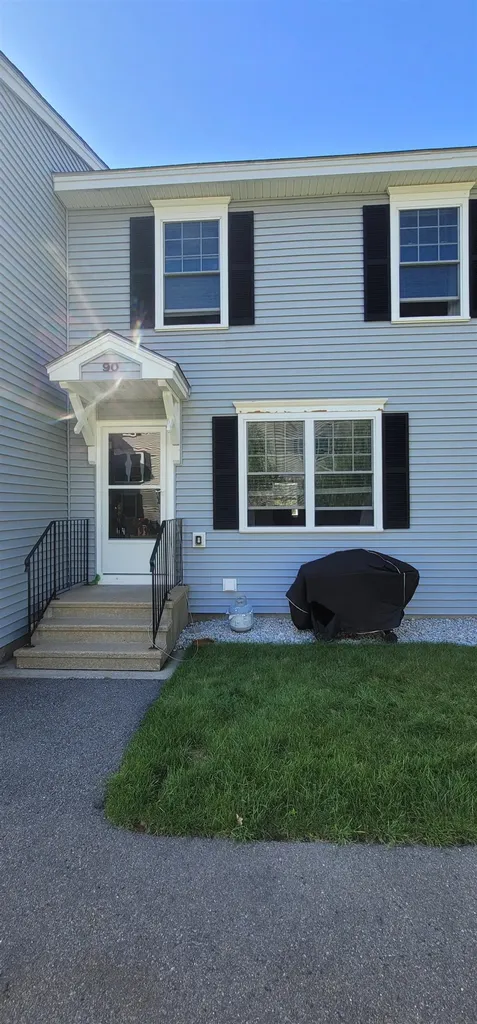 90 Karatzas Avenue Manchester NH 03104