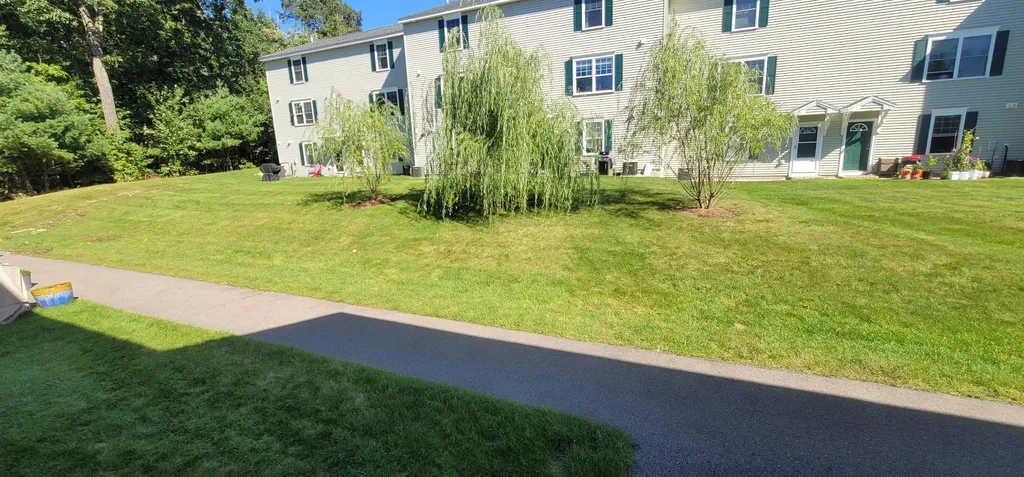 90 Karatzas Avenue Manchester NH 03104