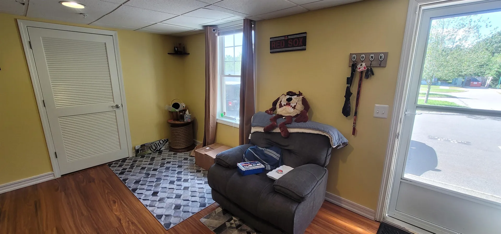 90 Karatzas Avenue Manchester NH 03104