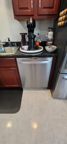 90 Karatzas Avenue Manchester NH 03104