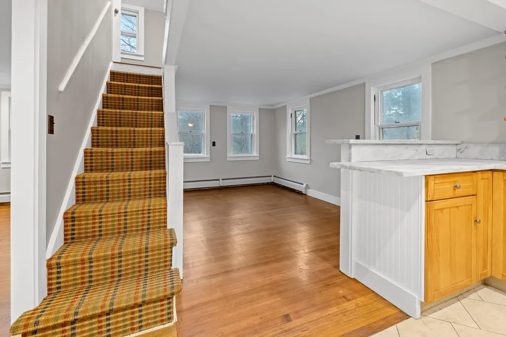 215 & 221 Vt Route 30 Dorset VT 05251