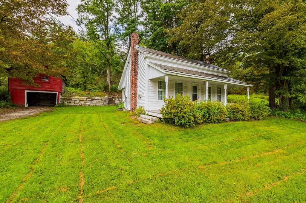 215 & 221 Vt Route 30 Dorset VT 05251