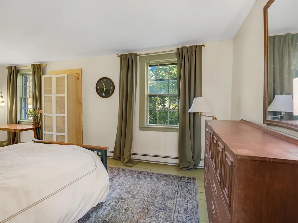 1806 Route 100 South Rochester VT 05767