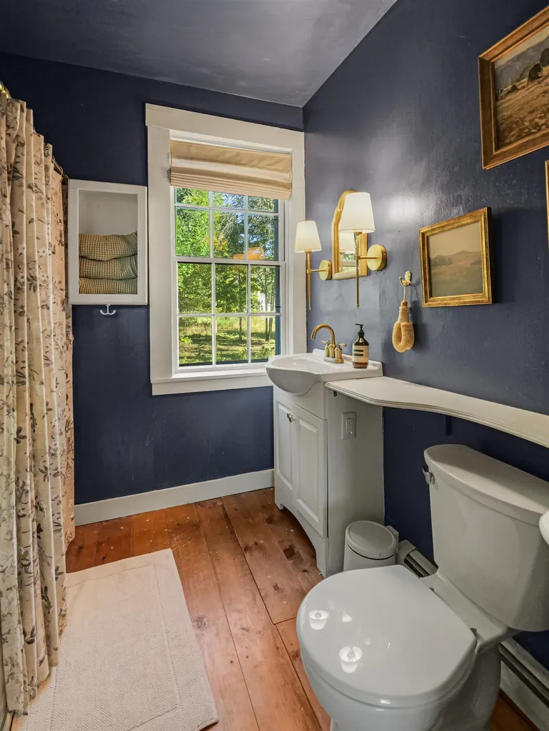 1806 Route 100 South Rochester VT 05767