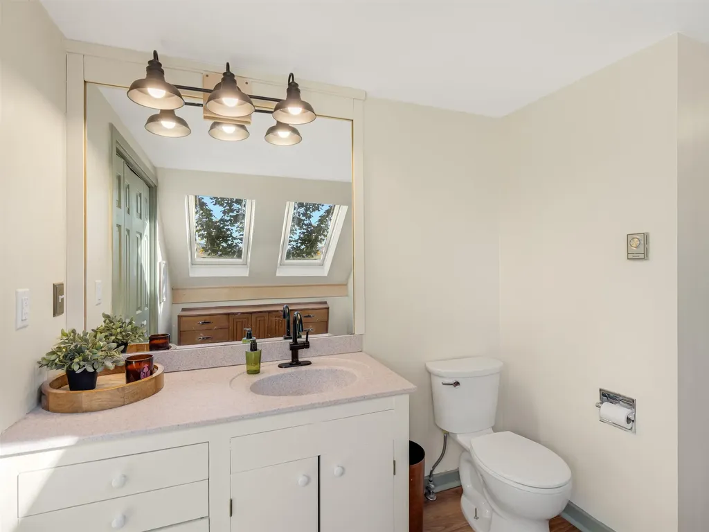 1806 Route 100 South Rochester VT 05767