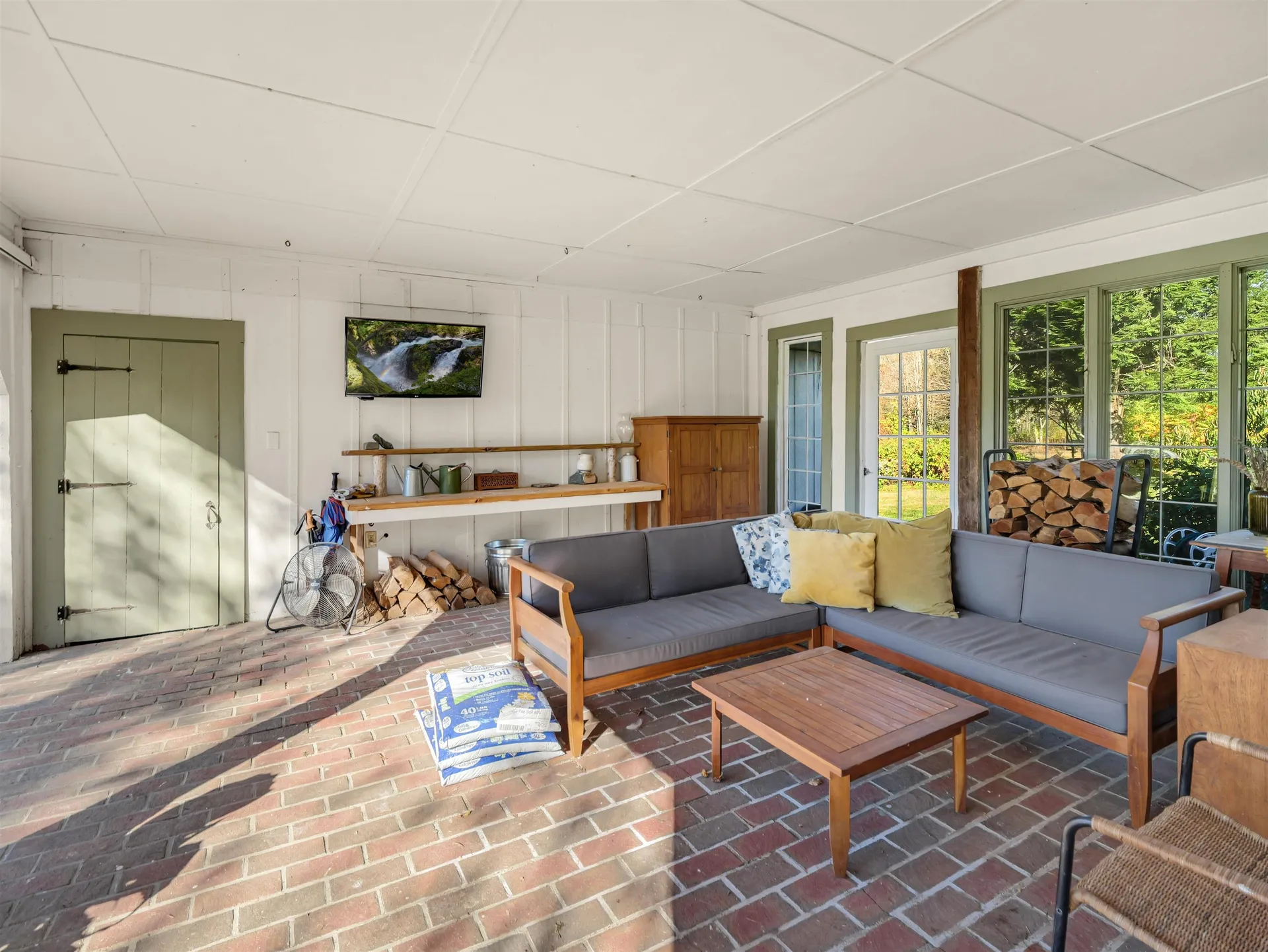 1806 Route 100 South Rochester VT 05767