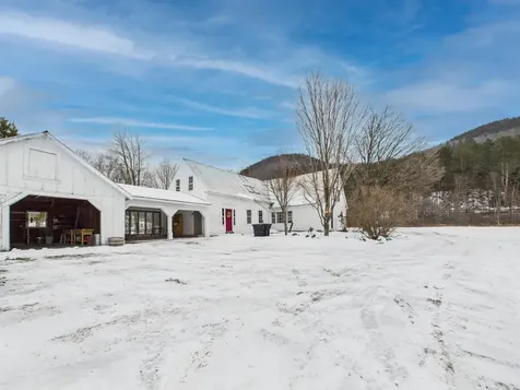 1806 Route 100 South Rochester VT 05767