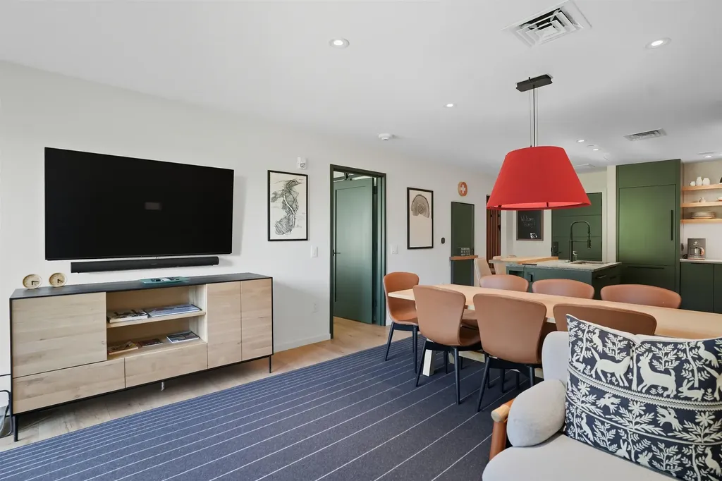 69 Hourglass Drive Stowe VT 05672