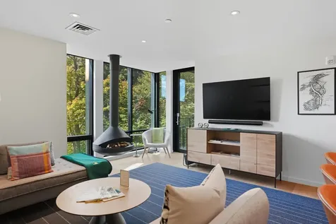 69 Hourglass Drive Stowe VT 05672