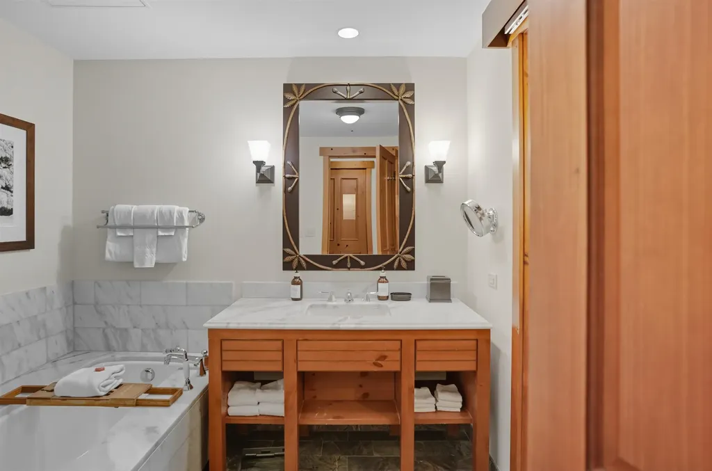 7412 Mountain Road Stowe VT 05672