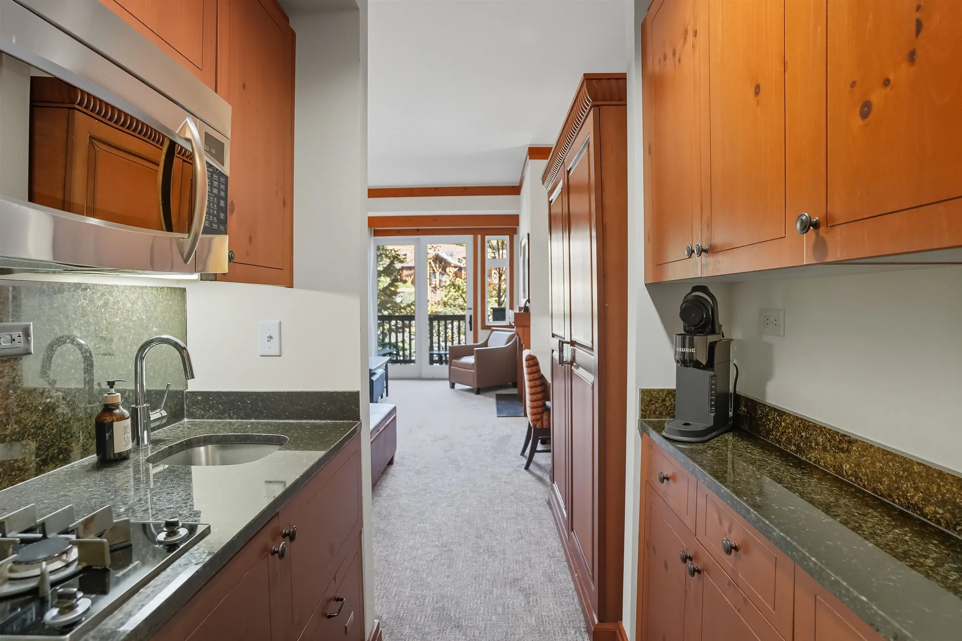 7412 Mountain Road Stowe VT 05672