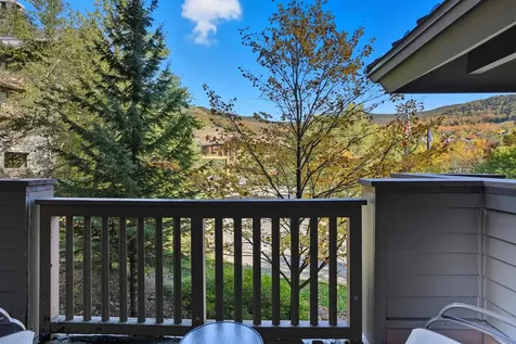 7412 Mountain Road Stowe VT 05672