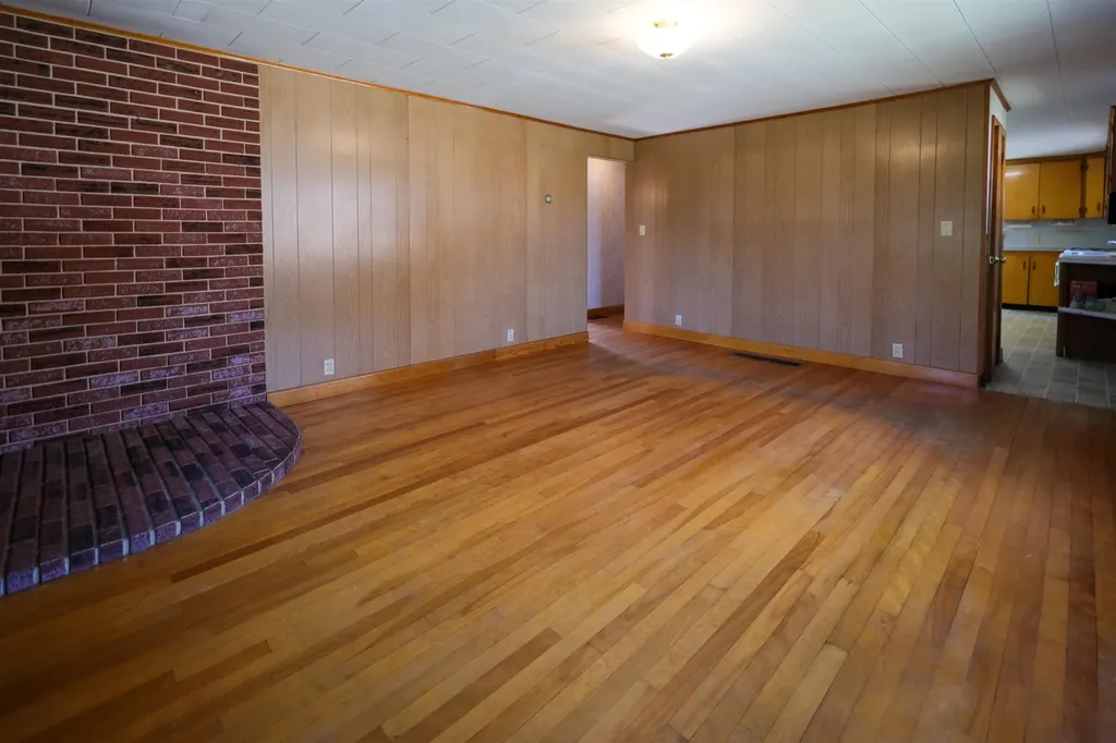 125 West Hill Road Ludlow VT 05149