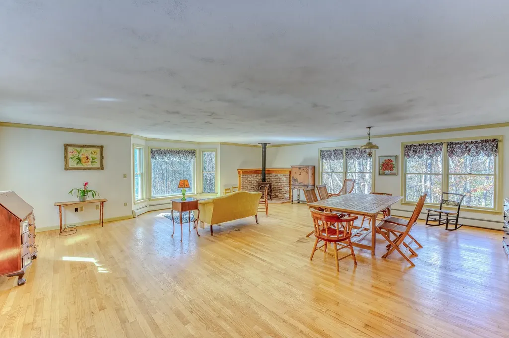 637 Wallace Hill Road Franconia NH 03580