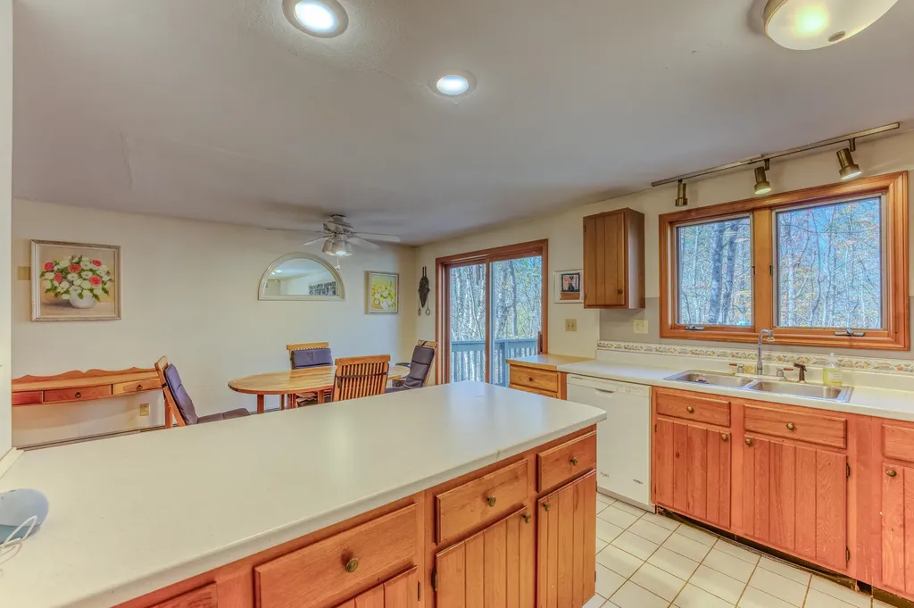 637 Wallace Hill Road Franconia NH 03580