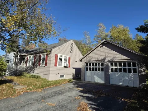 79 Southard Street St. Johnsbury VT 05819