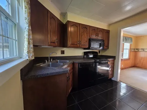 79 Southard Street St. Johnsbury VT 05819