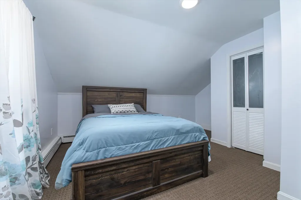 11 Newton Street Proctor VT 05765