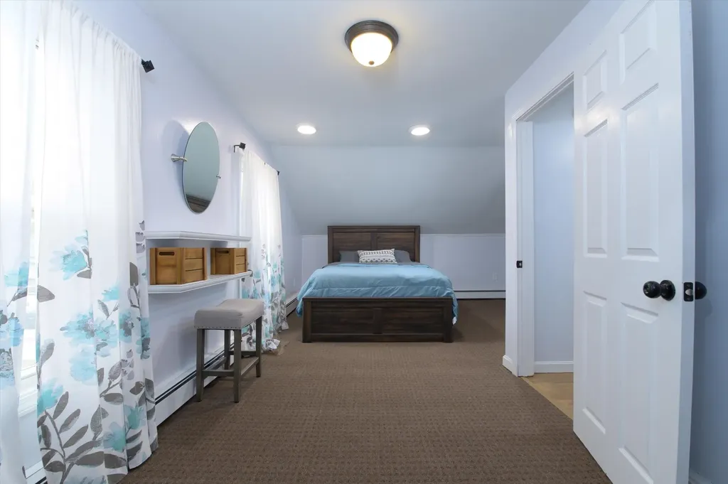 11 Newton Street Proctor VT 05765