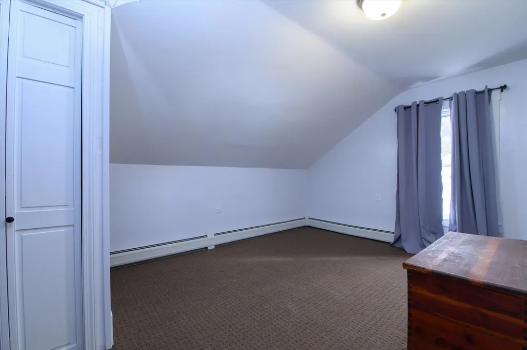 11 Newton Street Proctor VT 05765