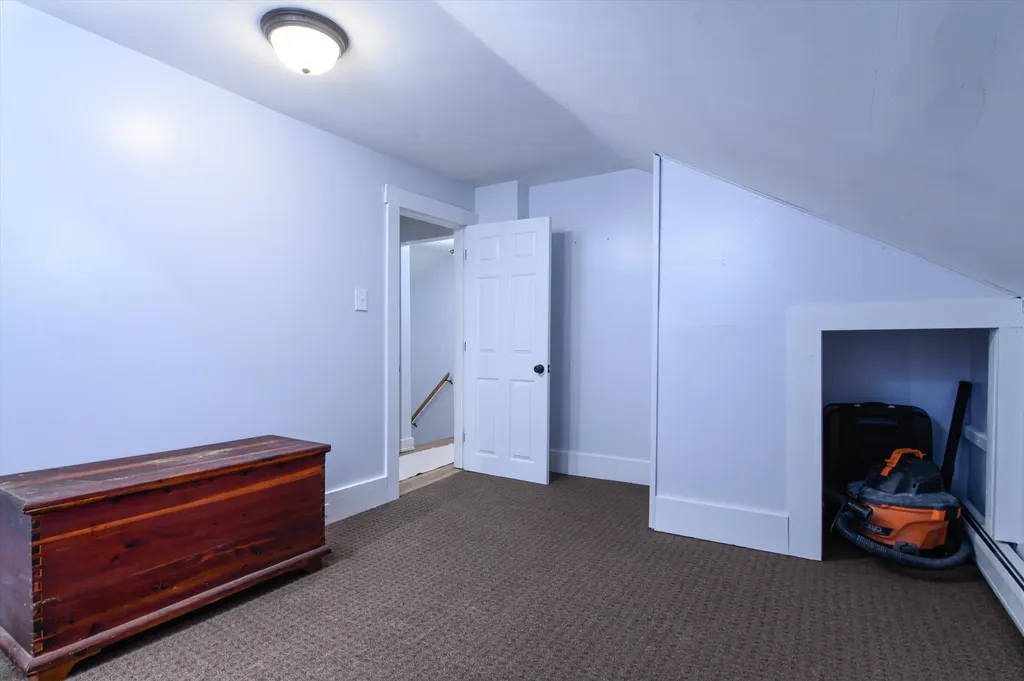 11 Newton Street Proctor VT 05765