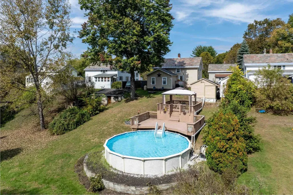 11 Newton Street Proctor VT 05765