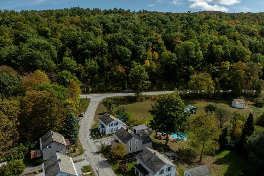 11 Newton Street Proctor VT 05765