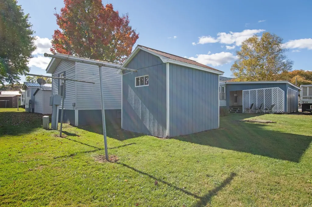 6 Pine Street Colebrook NH 03576