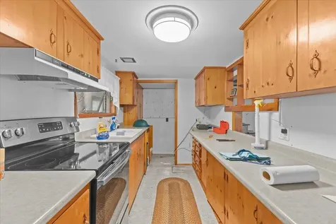 99 Oak Hill Road Williston VT 05495