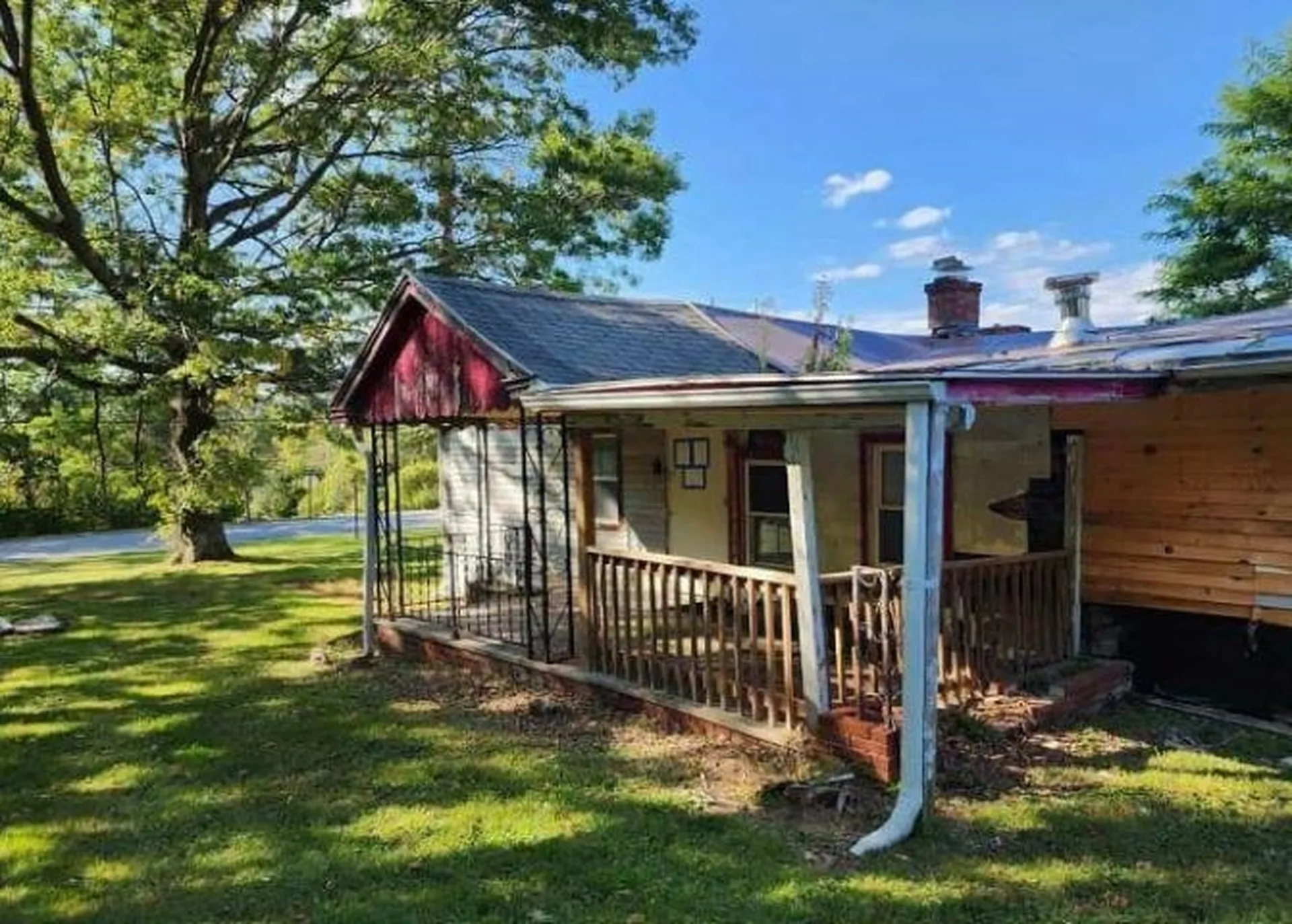 933 E Road Bennington VT 05201